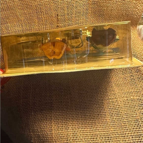 Disney Club Penguin Toy Action Figures Series 4 New in Package - Picture 7 of 7